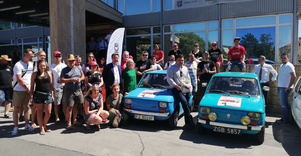 Dacia 1300 si Polsky Fiat, au ajuns la Tulcea, în cadrul „ Caravanei Go Romania 2018″