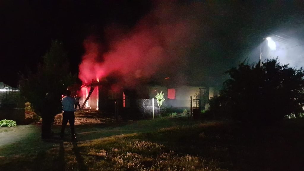 Incendiu la casa unor bătrâni din Casimcea